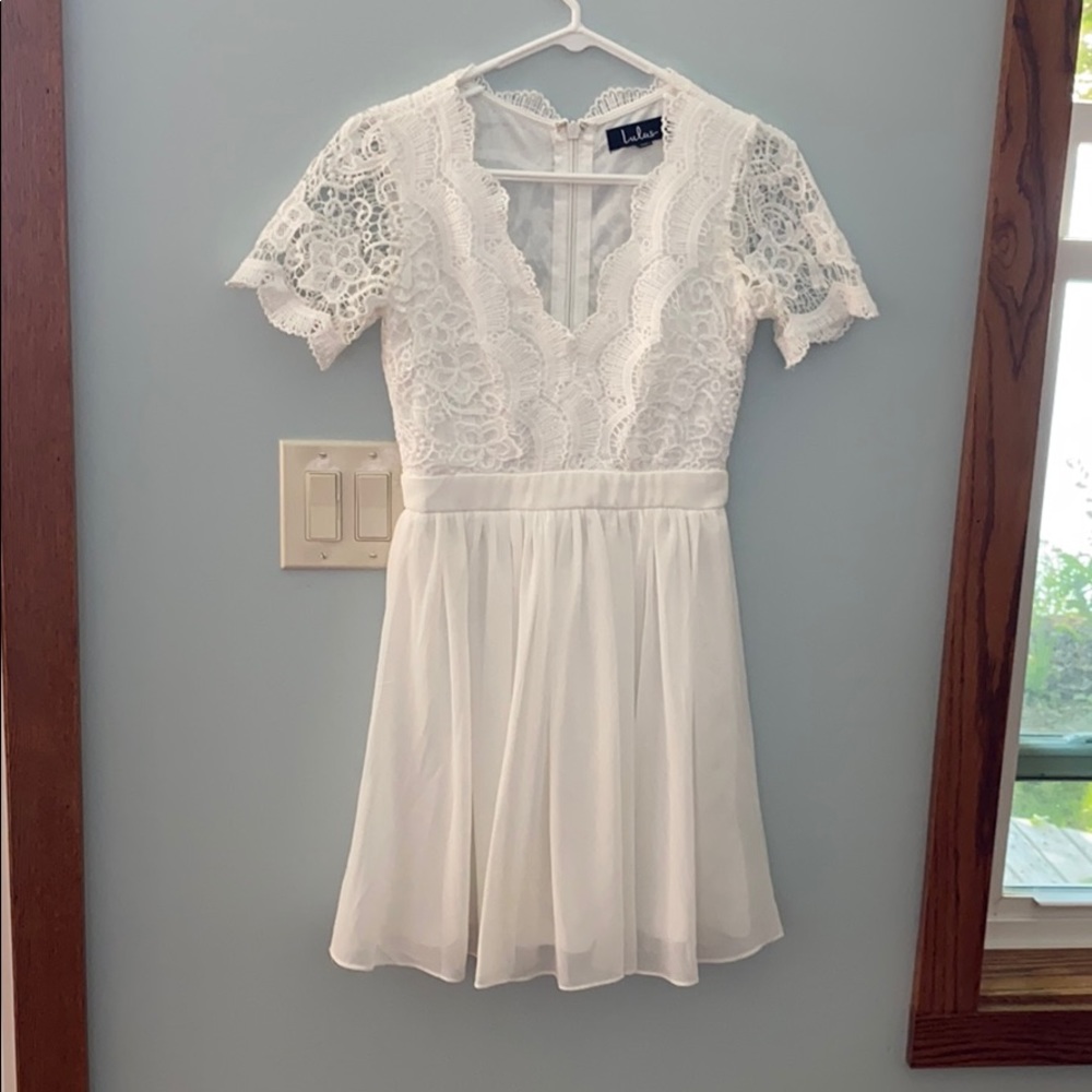White Lace V-Neck Dress